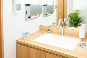 パウダールーム＆トイレ